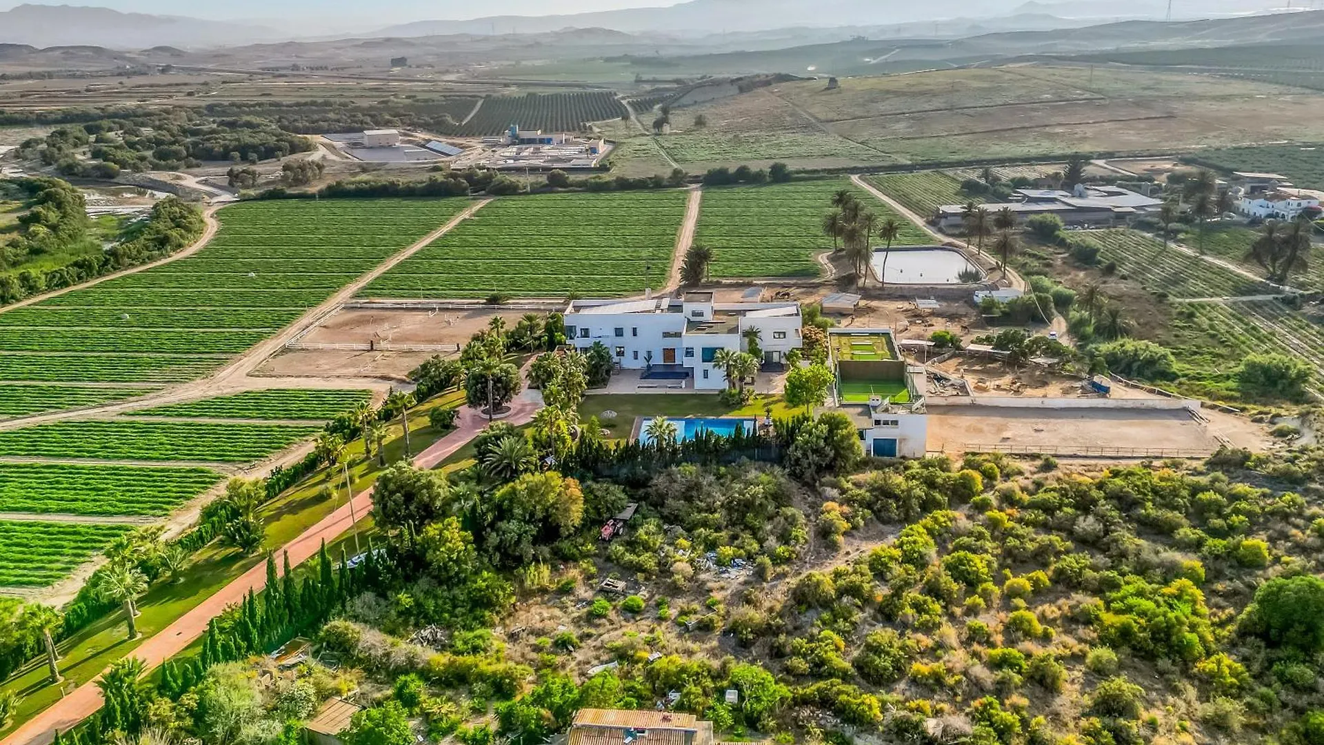 Cortijo Media Legua 호텔 베라 5*,  스페인